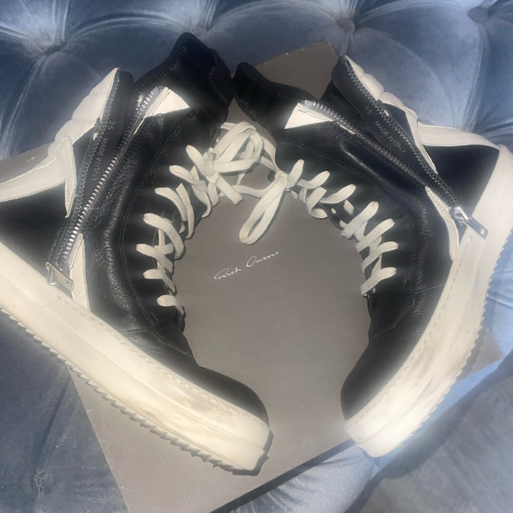 Kids Rick Owen’s size Euro 35 (4/4.5 US)